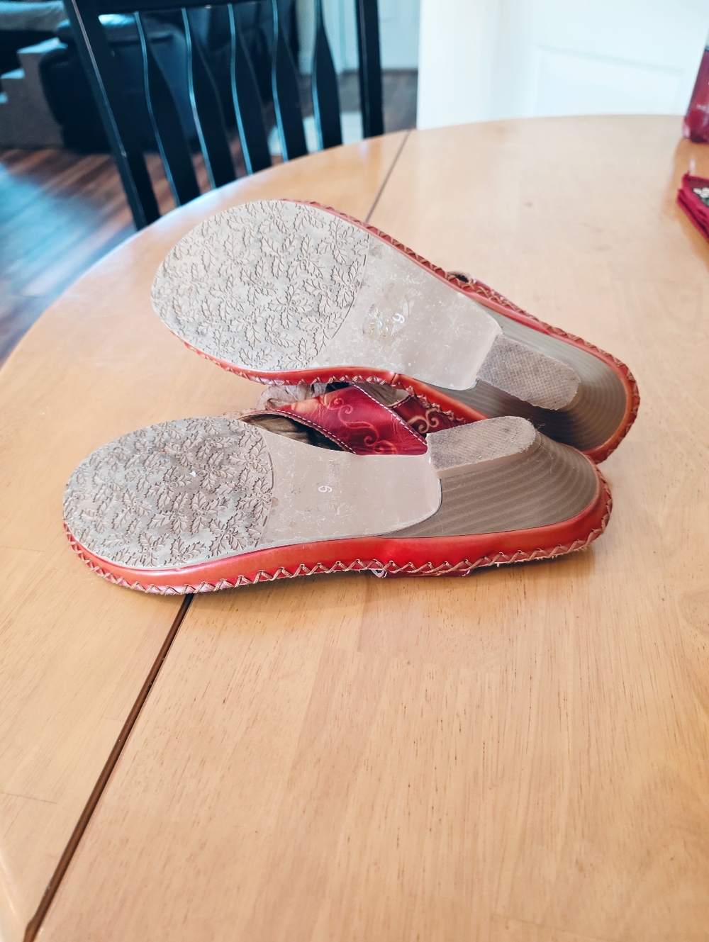 Corkys Red Leather Floral Sandals Beaded Boho Wedge Thong Size 9 - Picture 6 of 8